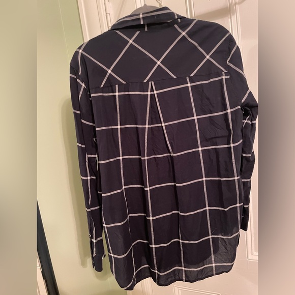 Athleta button down/pullover - LP - Picture 2 of 5